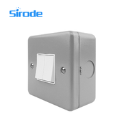 Sirode T6 estándar británico moderno 3 Gang 2 vías eléctrico pared luz interruptor Bot y enchufe caja de Metal para el hogar