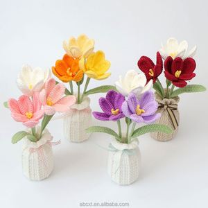ดอกทิวลิปโครเชต์ประดิษฐ์ในกระถาง งานแฮนด์เมด สำหรับตกแต่งบ้าน - Product Image 4