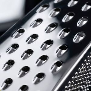 Outil multifonctionnel 4-en-1 en acier inoxydable durable pour trancher le fromage, les pommes de terre et les radis, compatible lave-vaisselle pour la maison - Product Image 4