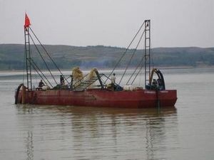 قارب جرافة بمحرك ديزل للبيع مشروع تجريف النهر - Product Image 5