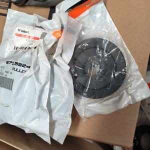 Doosan daewoo מחפר חלקים אמיתיים חלקים 6715924 bobcat - Product Image 1