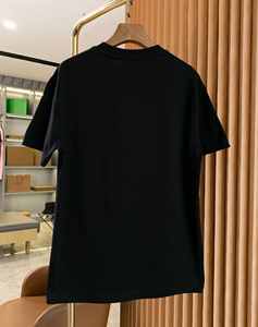 2026 Designer Brand Casual Loose Short-Sleeved Checkered Pockets Decorated Bur berry Summer T-<b>Shirt</b> For Men - Product Image 2