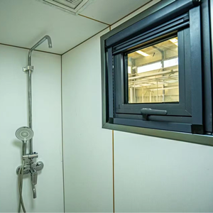 고품질 미적 디자인의 현대적이고 생동감 넘치는 컬러 블록 야외 건설 캠프 컨테이너 하우스 - Product Image 4