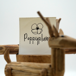 Goedkope Prive Aangepaste Afdrukken Zelfklevend Papier Goud Folie Stempelen Gestanste <span class=keywords><strong>Stickers</strong></span> Etiketten