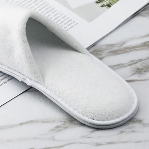 Pantoufle d'hôtel jetable de luxe en coton blanc à bout fermé recyclable lavable doux impression personnalisée pour Airbnb commodités hôtel - Product Image 6