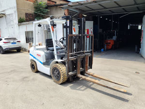Diesel <b>Engine</b> tcm Forklift 30 3 Ton <b>Lifting</b> Equipment Used Forklift TCM FD30 With High-power Tcm 30 Used Forklift for Sale - Product Image 3
