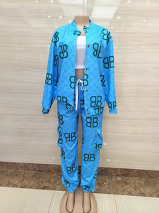2026新款时尚女装三件套休闲运动服装套装长上衣棉短裤实心印花图案欧式 - Product Image 5