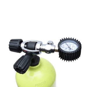Manómetro de prueba de presión para tanques de buceo para BCDs de backplate, sidemount y jacket – Conexión Yoke 11487 - Product Image 3