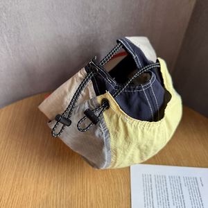 Gorra de Mezclilla Retro de Color Sólido Unisex para las Cuatro Estaciones, con Visera Corta de Poliéster, para Deportes al Aire Libre y Viajes - Product Image 4