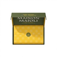 Boîte d'expédition et d'envoi en carton ondulé rigide gaufré, fabriquée en matériaux recyclés écologiques, avec logo, pour chaussettes en fourrure, par une usine OEM ODM.
