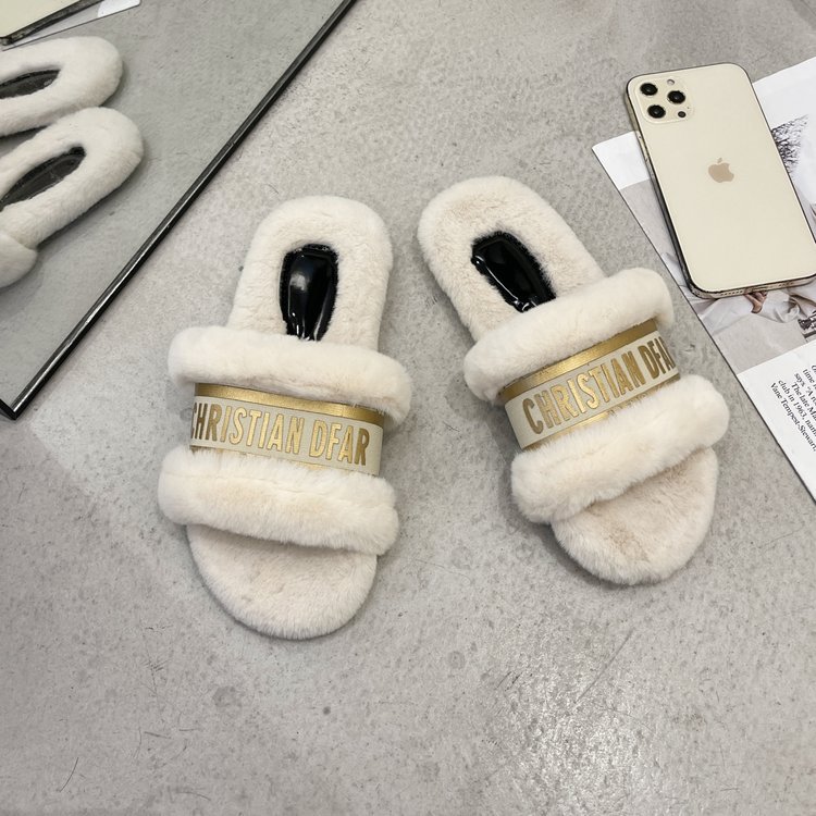 Hot Sell Popular Warm Fur Sandals Cute Slide Ladies Sandals Women Furry Shoes Flat Fluffy Slide luxury name brand Slippers