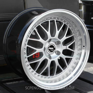 Ruedas Ligeras para Autos de Carreras con Patrón de Pernos 5x1143 - Product Image 1