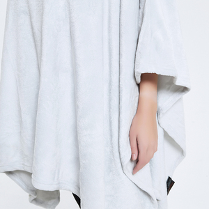 Vente directe d'usine pull Wrap <span class=keywords><strong>polaire</strong></span> portable couverture Poncho jeter en peluche femmes pull tricot Poncho - Product Image 6