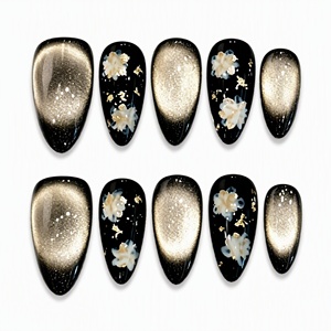Uñas Postizas Largas Almendradas Hechas a Mano al por Mayor, Diseño Ojo de Gato Negro y Gris con Flor Blanca 3D y Lámina Dorada, Uñas Artificiales de Salón Personalizadas - Product Image 1