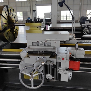 Tour à usage intensif CTMACH CT6180*3000mm, alésage de la broche 105MM, grande capacité universelle, longueur de tournage 1,5m-16m - Product Image 5