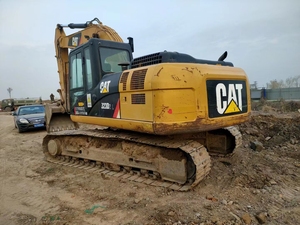 Excavatrice CAT 323D2L d'occasion, 23 tonnes, état d'origine, pour projets miniers. - Product Image 1