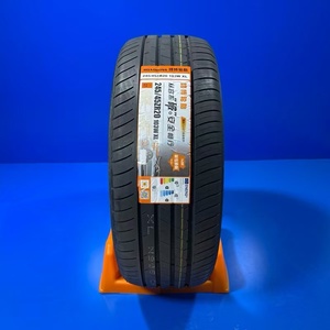 ブランド新しいROADBOSSラジアルチューベレス車245/40ZRF20XL 245/45R20XL 245/45ZR20XL 245/45ZRF20XL 245/50ZR20 255/35ZR20XL 3年 - Product Image 3