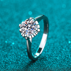 Anillo de Plata S925 con Moissanita, Certificado GRA, Corte Brillante Redondo VVS1, Plata <span class=keywords><strong>Ley</strong></span>, Venta al Por Mayor para Minoristas - Product Image 3