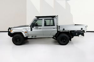 FAIRLY Usado <span class=keywords><strong>2023</strong></span> a Yo Ta LC <span class=keywords><strong>70</strong></span> Series Pickup Truck - Product Image 3