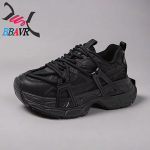รองเท้าผ้าใบผู้หญิง Greatshoes สำหรับผู้ใหญ่ รุ่นมีไฟ ขนาดใหญ่ รองเท้าผ้าใบพื้นหนาสำหรับผู้หญิง รองเท้าผ้าใบแบรนด์เนม - Product Image 1