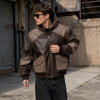 Blouson Bomber Homme Personnalisé à Capuche, Finition Cuir, Fermeture Éclair Métallique, Poches à Rabat, Poignets en Tricot Côtelé, Veste Décontractée Quotidienne Streetwear