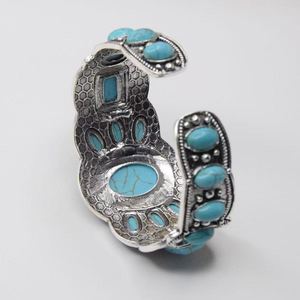 Carte à bijoux personnalisée innovante en cuir vieilli, procédé de moulage par investissement, cadeau de fête pour femme, léger et confortable à porter - Product Image 5