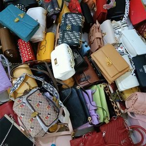 Elegant vip bag For Stylish And Trendy 