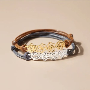 <span class=keywords><strong>Bracelet</strong></span> de fleurs <span class=keywords><strong>personnalisé</strong></span> 12 fleurs d'anniversaire Or 18 carats Certification CE pour maman Mois de <span class=keywords><strong>naissance</strong></span> Utilisation quotidienne - Product Image 1