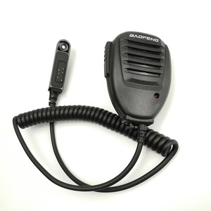 Émetteur-récepteur FM double bande Baofeng UV-9R avec microphone, talkie-walkie analogique étanche IP54 pour la communication en extérieur - Product Image 3