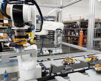 Ligne de production de stations de travail pour l'assemblage de serveurs avec protection ESD pour serveurs en rack, usine OEM