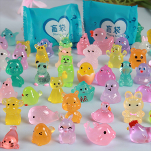 <span class=keywords><strong>Mini</strong></span>-sacs surprises d'animaux en résine, figurines de dessins animés transparentes assorties pour la décoration de micro-paysages et de jardins féeriques - Product Image 1