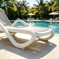 Chaise longue de jardin moderne S&R, chaise longue portable en plastique pour l'extérieur, pour la plage, la piscine, la cour, l'hôtel, le salon, la villa