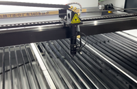 Machine de découpe laser CO2 pour cuir, acrylique, plastique, plexiglas, résine époxy, caoutchouc, etc., Puissance 100W facultative