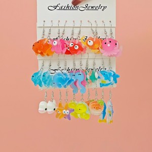 Boucles d'oreilles fantaisie en résine, motifs étoile <span class=keywords><strong>de</strong></span> mer et hippocampe, et pendentifs mignons en forme <span class=keywords><strong>de</strong></span> <span class=keywords><strong>poisson</strong></span> <span class=keywords><strong>rouge</strong></span>, accessoires <span class=keywords><strong>de</strong></span> bijouterie - Product Image 1