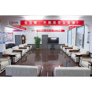 Nouvelle conception 2025, personnalisable, durable, boîte de vitesses automatique PLC, équipement de clôture en pierre de champignon en béton préfabriqué, fonctionnement facile - Product Image 5