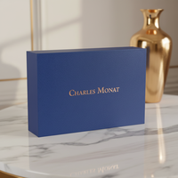 Boîtes de luxe bleu marine à tiroir coulissant avec estampage à chaud, revêtement UV, doublure en carton recyclable et fermeture magnétique pour bijoux et parfums