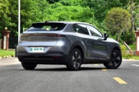 Nouveau Deepal S05 2026 Véhicule à Énergie Nouvelle 620 Plus Batterie 68,82 kWh Recharge Rapide 0,25h L2 ADAS 200kW RWD Voiture Électrique SUV 5 Places