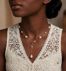 Elegantes adornos para el cuello en forma de Y, finas cadenas para el cuello adornadas con perlas naturales de agua dulce dispersas - Product Image 4