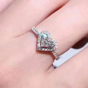 European and American creative love zircon ring travel souvenir gift heart-shaped ring