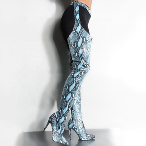 รองเท้าบูทผู้หญิงทรงสูงถึงต้นขา ลายพิมพ์งูหลาม ดีไซน์แฟชั่น ซิปด้านข้าง ส้นเข็ม ปลายแหลม สำหรับเต้นรำ ไซส์ใหญ่พิเศษ 43 - Product Image 3