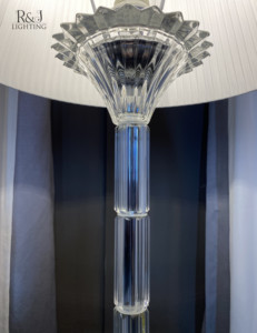 Lámpara de mesa de dormitorio de lujo italiano, pantalla de tela blanca eléctrica, forma de cono, cristal transparente <span class=keywords><strong>Bacarat</strong></span> para habitaciones de eventos de Hotel - Product Image 4
