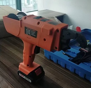 Herramienta Automática <span class=keywords><strong>de</strong></span> Atado <span class=keywords><strong>de</strong></span> Varillas <span class=keywords><strong>de</strong></span> Acero <span class=keywords><strong>de</strong></span> Alta Resistencia con Batería <span class=keywords><strong>de</strong></span> Larga Duración para Operación Continua en Infraestructuras a Gran Escala - Product Image 4