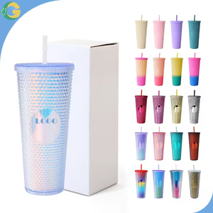 Mehrfarbiger 24oz Doppelwandiger Plastikbecher Wiederverwendbarer Blauer Tumbler Kunststoff-Trinkbecher Individueller 24 oz Eiskaffeebecher Mit Logo - Product Image 1