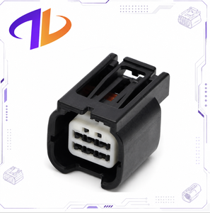 Conector de Cableado Automotriz Impermeable de 6 Pines Hembra de Calidad Superior para Aplicaciones de Cableado Eléctrico Automotriz - Product Image 1