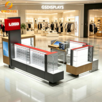 Kiosco Moderno para Exhibición de Celulares en Centros Comerciales, Mostrador de Vidrio y Madera con Iluminación LED para Accesorios de Telefonía
