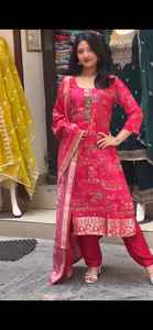 Costume de créateur Salwar Kameez pour Karwa Chowth et d'autres festivals à venir Salwar Kameez pour l'exportation mondiale - Product Image 2