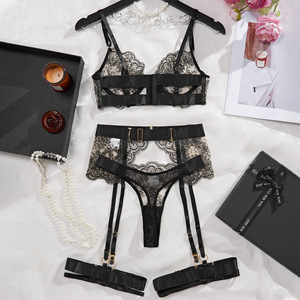 Ensemble de lingerie luxueux 4 pièces en dentelle exotique <span class=keywords><strong>pour</strong></span> femmes, sexy, transparent, respirant, taille XL, é<span class=keywords><strong>l</strong></span>égant, brodé, fantaisie, avec chaîne en toile - Product Image 5