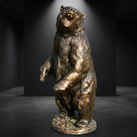 Sculpture d'ours en bronze, figurine d'animal moulée avec base ornée - Art classique de luxe pour grands intérieurs Logo