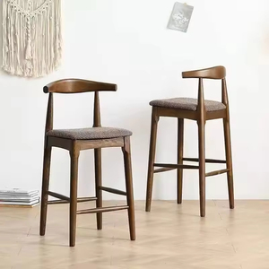 Tabouret de bar moderne minimaliste en bois massif, design scandinave, idéal pour cuisine et café - Product Image 4