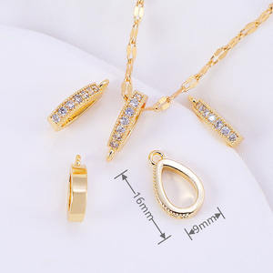 Pendentif plaqué or avec fermoir à micro-pavé <span class=keywords><strong>de</strong></span> zirconiums cubiques, fermoir amovible en zirconiums cubiques pour la fabrication <span class=keywords><strong>de</strong></span> colliers - Product Image 3